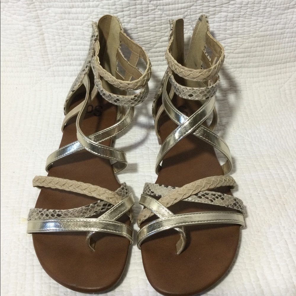 SHOES SIZE 8 1/2 M by SO